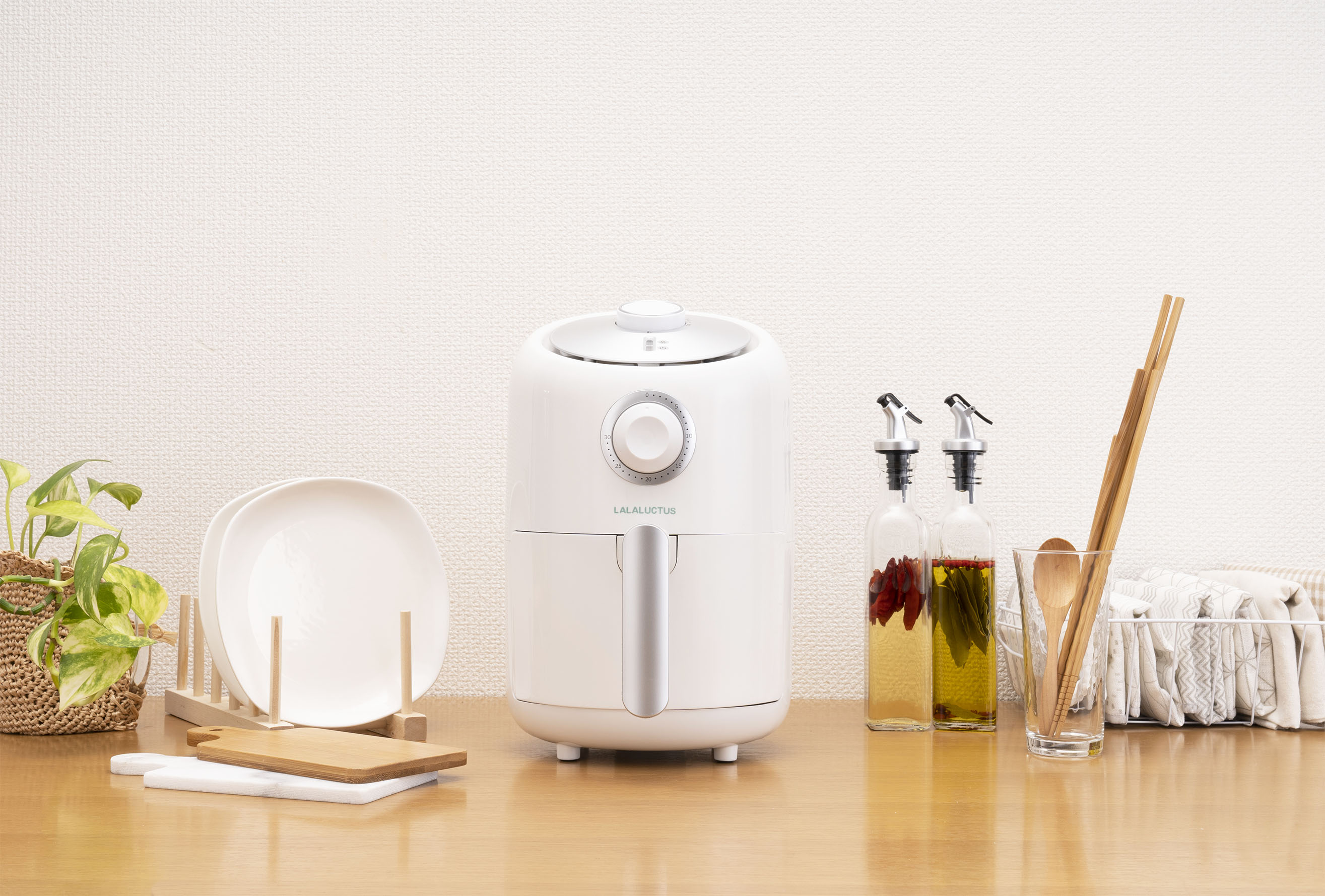 スマイル エアフライヤーSE6700 油を使わず揚げ物調理 サクッとエアフライヤー LALALUCTUS ラララクタス