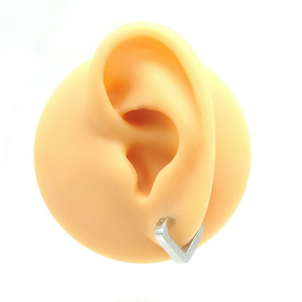 ボディピアス ☆ワンタッチ・トライアングル・クリッカー・セグメントリング (16G)1.2mmボディピアス 片耳 ビーズリング ボディピアス サージカルステンレス 316L トライアングル クリッカー セグメント リング 簡単 装着 ワンタッチ 16G 16ゲージ