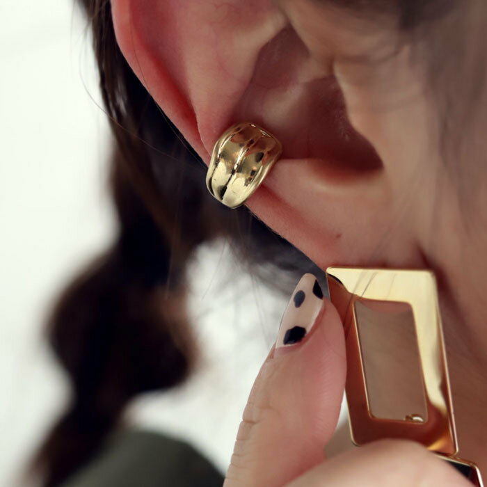 アクセ送料無料 イヤーカフ アクセサリー 金属アレルギー対応 ニッケルフリー シルバー ゴールド 真鍮 カフ マット 片耳用 デザイン シンプル ヴィンテージ シック 大人 レディース おしゃれ 可愛い 上品 パーティー 誕生日 プレゼント・(10)メール便可