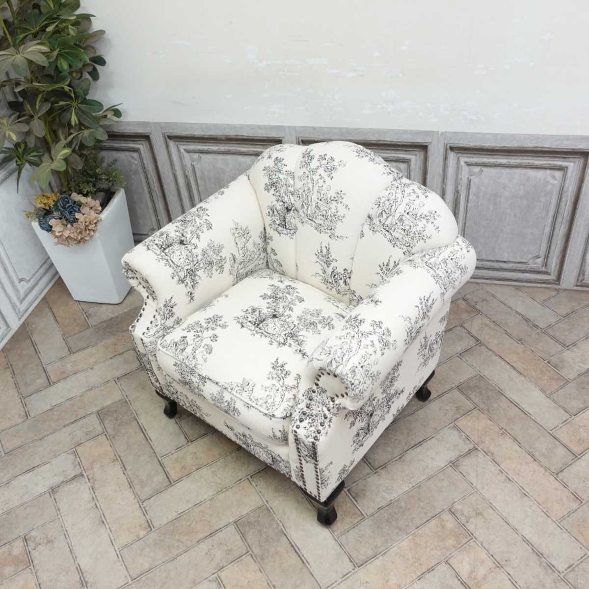 輸入家具 ソファ 一人掛け デザイナーズ ソファ おしゃれ ソファー 1人掛け ソファー シェル かわいい プリンセス 姫系 モダン 貝殻モチーフ ロマンティック ホテル カフェ 応接 待合 美容室 サロン 店舗什器 シングルソファ ファブリック トワルドジュイ柄 vs1f84k [2]