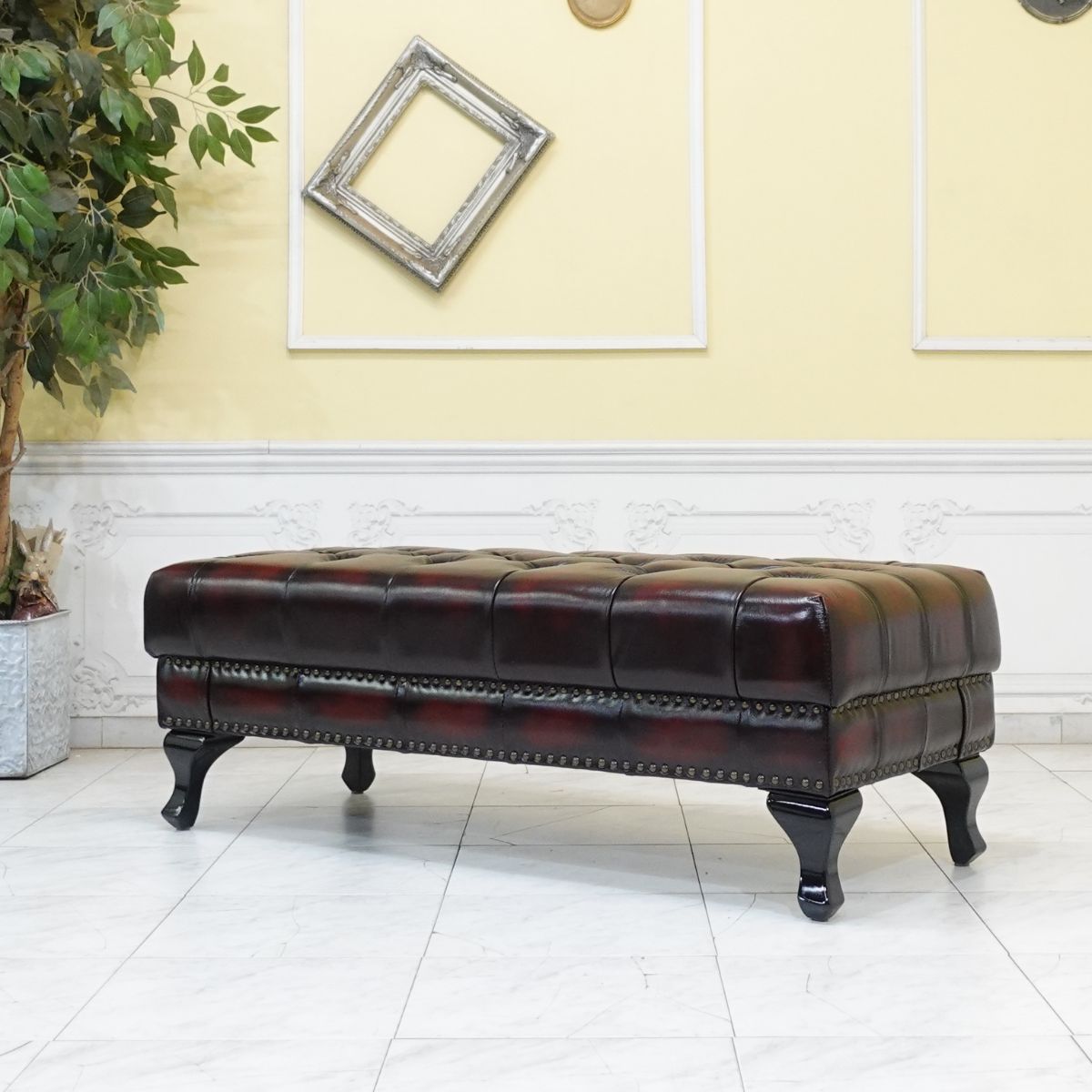 ロングスツール ヴィンセント ウォッシュオフレッドレザー voll914k 輸入家具 おしゃれ ロースツール かっこいい チェスターフィールド スツール 英国 イギリス レトロ ヴィンテージ ビンテージ アンティーク ホテル 靴屋 猫足 デザイナーズ 総本革 革張り 赤 voll914k