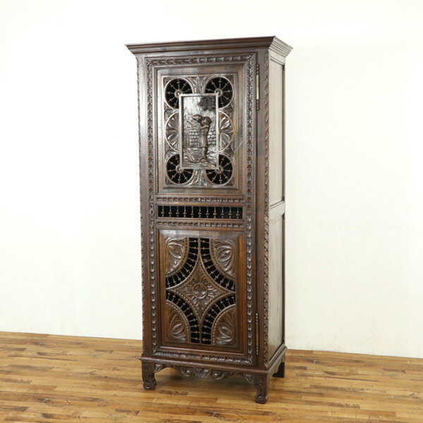 アンティーク 家具 キャビネット　絵画のような美しい彫刻　収納棚　飾り棚　フラ...