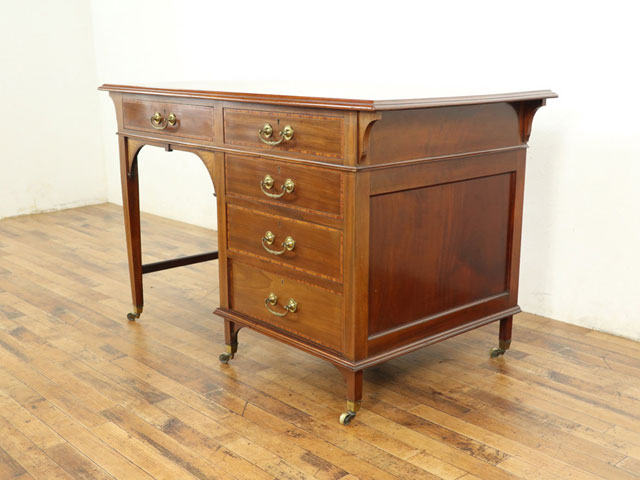 アンティーク デスク 随所に使われたインレイが魅力 すっきりカッコいい ワークテーブル 机 イギリスアンティーク家具 59335