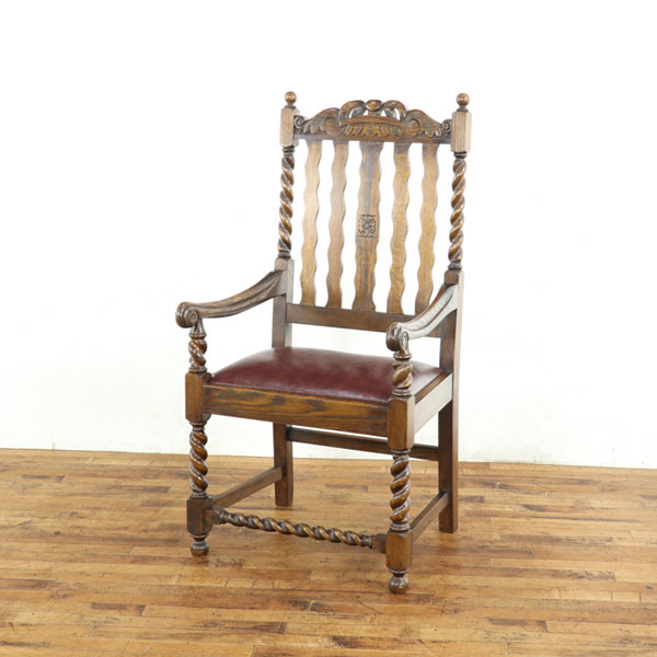 英国アンティーク 肘掛け椅子 アームチェア ツイストに王冠も魅力 ひじ掛け部分にも彫刻 チェア アンティーク家具 イギリス 59331a