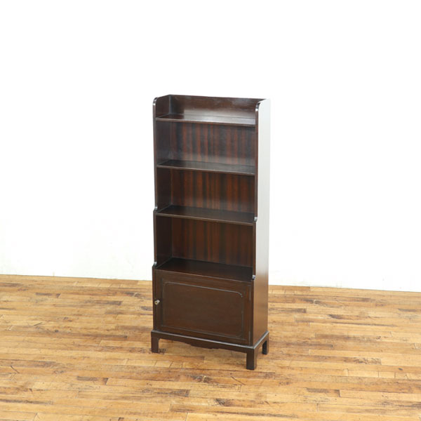 乐天商城 - ブックシェルフ 下段には扉付き 細身で背の高いタイプ 落ち着いた色 飾り棚 ディスプレイ棚 本棚 イギリスアンティーク家具　59804