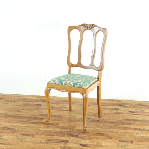 乐天商城 - アンティーク 張替済ダイニングチェア 猫脚の軽やかな雰囲気 定番の背もたれデザイン フランスらしい可愛らしい雰囲気 フランス家具 65368