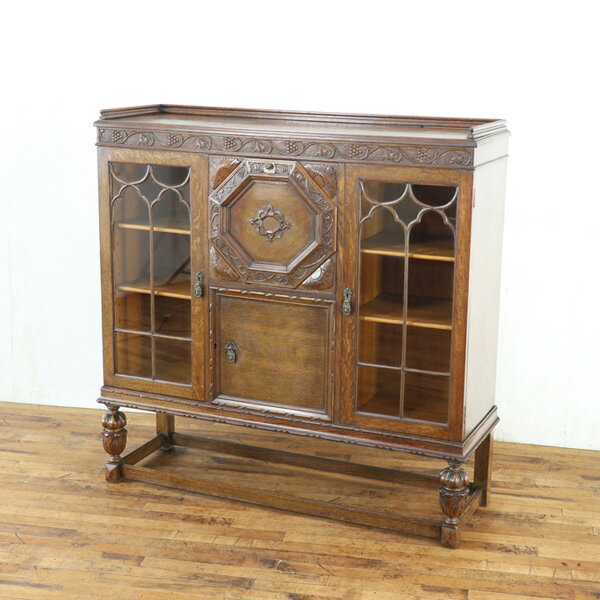 アンティーク サイドバイサイド ブドウの彫刻が印象的 やや明るめお色 ブルボーズレッグの存在感 英国家具 アンティークフレックス 80619