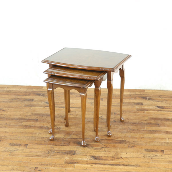 乐天商城 - ネストテーブル 華やかで落ち着きのある雰囲気 ガラストップ 入れ子式テーブル3点セット イギリス家具 アンティークフレックス 80586