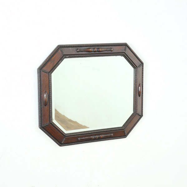 乐天商城 - アンティーク ウォールミラー 幅62×奥51.5×高4cm やや小ぶりサイズ間 すっきりと引き締まったデザイン 美しい杢目 壁掛け鏡 英国 80805