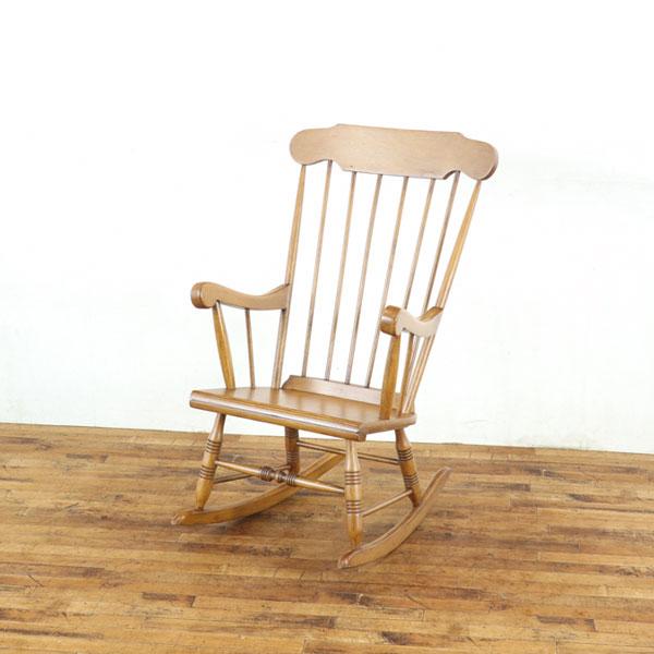 ロッキングチェア 揺り椅子 可愛らしい明るめのお色 カントリー調の雰囲気 暖炉の前に チェア フランス家具 アンティークフレックス 65396