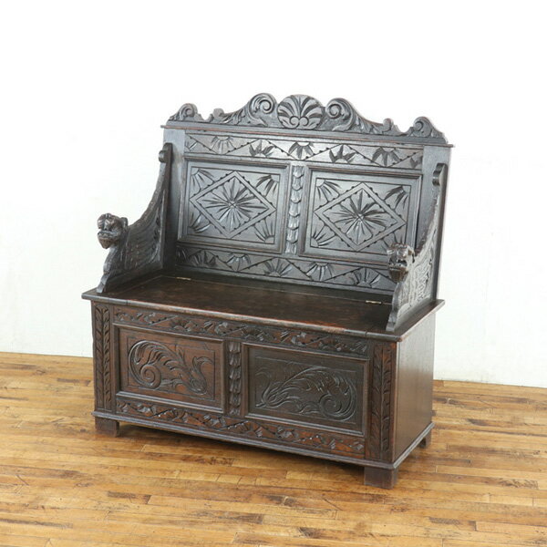 本物アンティーク家具 ベンチ ダークカラーで落ち着いた印象 座面下は収納に 獅子の彫刻がかっこいい ..