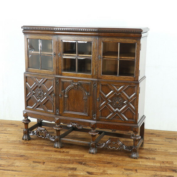 乐天商城 - アンティーク キャビネット どっしりとした重厚感 高級感のある緻密な装飾 落ち着きと個性が共存 イギリス アンティークフレックス 80513