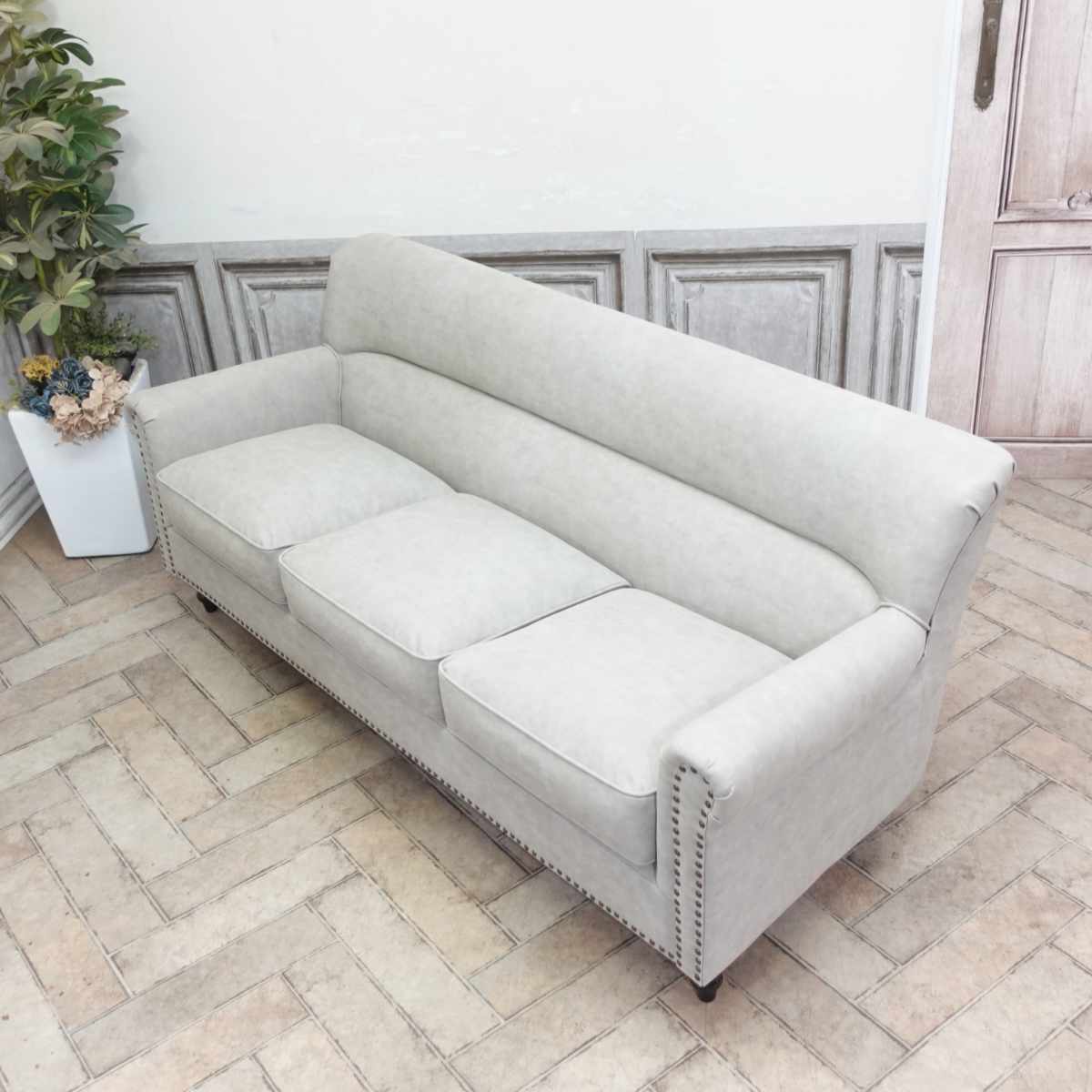 輸入家具 ソファー 3人掛け アンティーク ソファー そふぁ 三人掛け 三人用 ヴィンセント トリプルソファ 英国 イギリス ヴィンテージ ミッドセンチュリー ソファ 高級 ソファー おしゃれ レトロ ソファ ビンテージ フェイクレザー 合皮 PU グレージュ vn3p101k