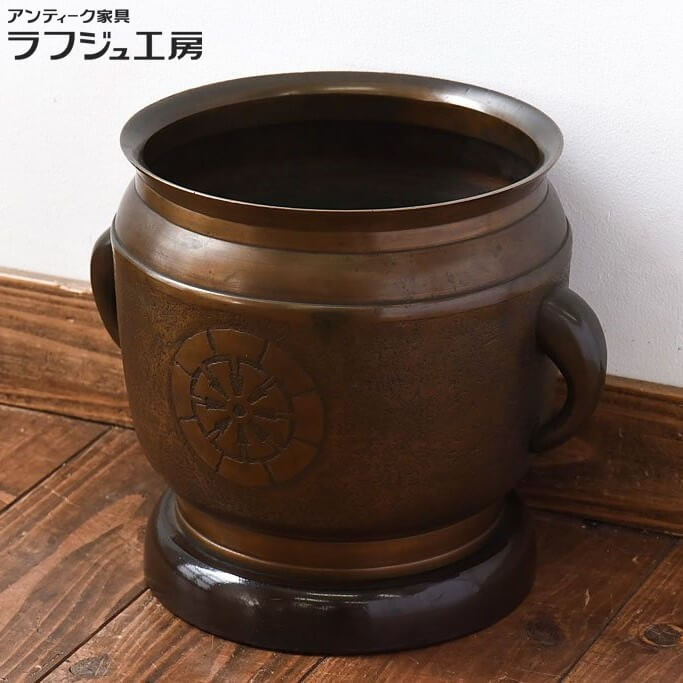 和製アンティーク 耳付銅火鉢 上手物 紋入り 鉢...の商品画像