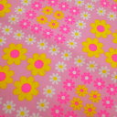 Charmy remix ライトピンク 1mカット済 ピンク 桃色 可愛い デイジー 花柄 コットン 生地 カラフル 蛍光 レトロ かわいい 手芸 ハンドメイド 手作り パッチワーク 日本製 綿100 国産