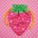 pinksオリジナル おすすめキット いちごの巾着ポーチ(プリティーピンク) カラフル かわいい 手芸 レトロ 手作り ハンドメイド 型紙 日本製 コットン 生...