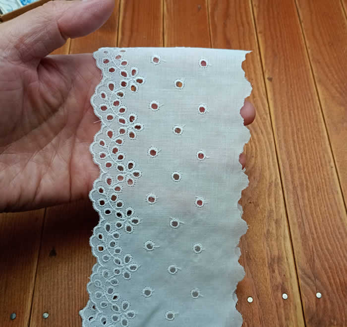 8cm幅オフ白の綿レース(1m)《 手芸用レース 》