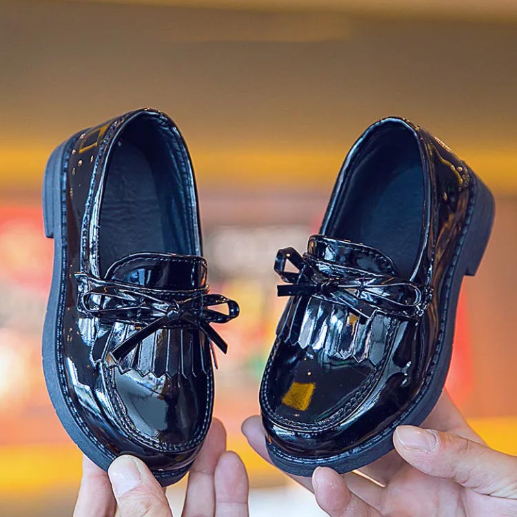 ローファー キッズ 滑り止め PU 七五三 フォーマル靴 子供シューズ 革靴 子ども靴 こども 女の子靴 ジュニア 履きやすい 痛くなりにくい 卒園式 パーティー 入学式 ピアノ発表会 結婚式 フォーマルシューズ リボン イベント コンクール 冠婚葬祭 受験 面接 可愛い