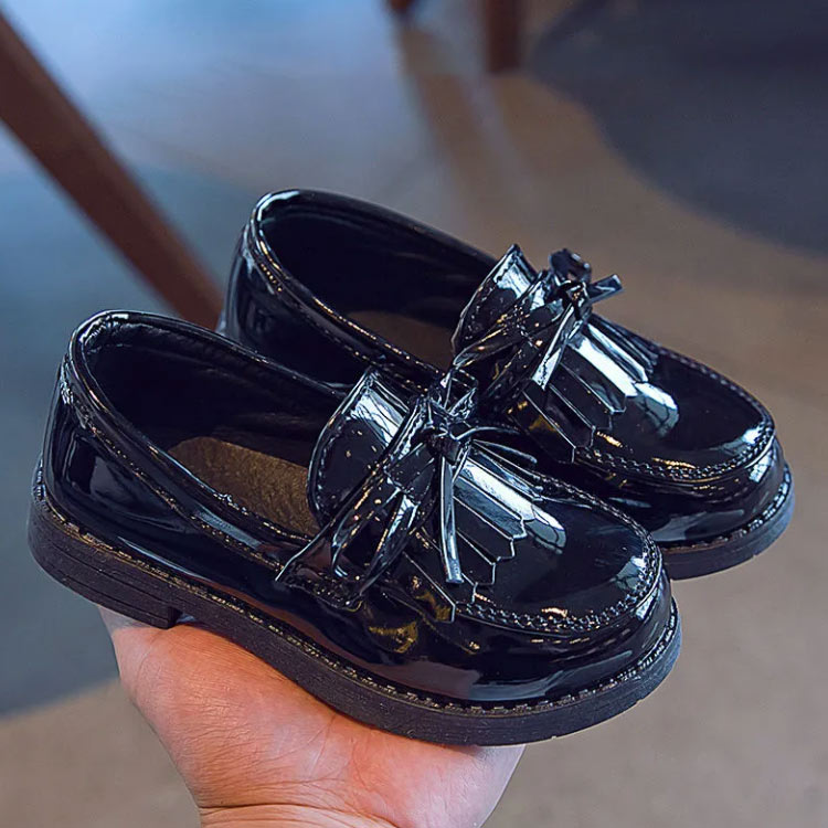 ローファー キッズ 滑り止め PU 七五三 フォーマル靴 子供シューズ 革靴 子ども靴 こども 女の子靴 ジュニア 履きやすい 痛くなりにくい 卒園式 パーティー 入学式 ピアノ発表会 結婚式 フォーマルシューズ リボン イベント コンクール 冠婚葬祭 受験 面接 可愛い