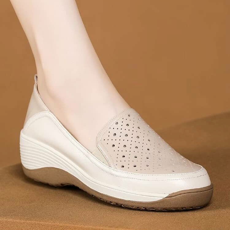 パンプス 痛くない 柔らかい パンプス ウェッジソール パンプス レディース 痛くない ウェッジソール パンプス 5.5センチヒール 痛くない 柔らかい 長時間 疲れない 歩きやすい 走れる 軽量 静音 フォーマル スーツ 仕事用 通勤 立ち仕事 anuenue-k-10006518 アヌエヌエ サンプル画像2