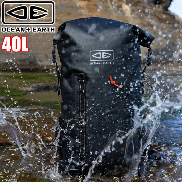 O&E ELEMENTS WETSUIT BACKPACK 防水ウェットスーツバッグ 容量： 約40L サイズ（目安・約） 上部フタを開いた状態・マチを広げた状態 縦 700 x 横310 x 奥行180mm 上部フタを締めた状態 縦 450mm ・防水ターポリン素材 ・止水ジッパー仕様 フロントポケット ＊チャック開口部：220mm　幅：180mm　マチなし ・カラビナなどを付けられるループ ・両サイドメッシュ素材のドリンクホルダー ・軟質プラスティック製バッド付きグラブループ ・クッションパッド付きショルダーストラップ ・背面パッド ・ホイッスル付きチェストストラップ ・ウエストストラップ ・止水ジッパー仕様の内ポケット ＊サイズ　開口部150mm　深さ19.5mm　マチなし ・フラットポケット ＊サイズ　幅200mm　深さ225mm マチなし 【ご注意】 当商品は完全防水ではございません。 商品の破損による二次的被害には一切保証は致しません。 予めご了承下さい。