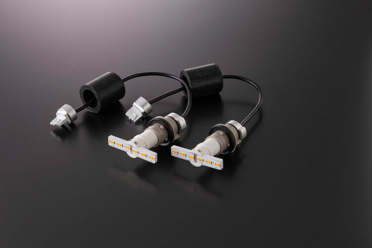 Valenti ヴァレンティ ジュエルLED ワイドウインカーバルブ 品番：FWB-02 タイプ2 エルグランド（E52）前・後期型 全グレードなど