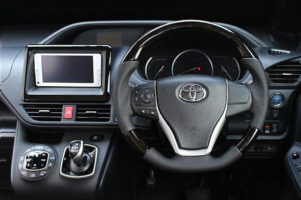 REAL ガングリップステアリング ブラックウッド ブラックステッチ 80系ノア・ヴォクシー・エスクァイア