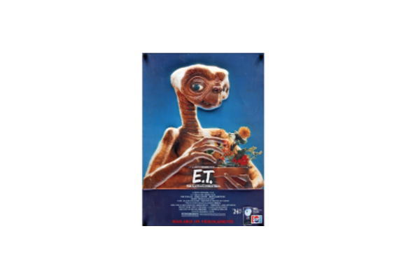 【アメリカン雑貨】ポスター【CP-346】【E.T.】【映画】【アメリカ】【USA】【アメキャラ】【ポスター】【絵】【イラスト】【インテリア】【雑貨】【グッズ】【かわいい】【TE】 ■サイズ・仕様■ ◆サイズ：約縦36.5×横25.7cm ■当商品について■ ＊在庫状況により入荷待ち ・欠品になる場合がございます。 予めご了承下さいますようお願いいたします。【アメリカン雑貨】ポスター【CP-346】【E.T.】【映画】【アメリカ】【USA】【アメキャラ】【ポスター】【絵】【イラスト】【インテリア】【雑貨】【グッズ】【かわいい】【TE】 ■サイズ・仕様■ ◆サイズ：約縦36.5×横25.7cm ■当商品について■ ＊在庫状況により入荷待ち ・欠品になる場合がございます。 予めご了承下さいますようお願いいたします。