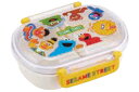 【セサミストリート】抗菌ふわっとフタタイトランチボックス【23】【エルモ】【クッキーモンスター】【sesame】【アニメ】【お弁当箱】【遠足】【アウトドア】【子...