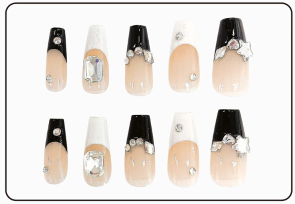 セット商品　4個入り　オリジナル　 ネイルチップモノトーンフレンチ　ロングスクエアタイプ　セルフネ..