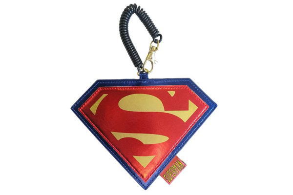 楽天AOIデパート送料無料 DCコミック ダイカットパスケース Sシールド スーパーマン ヒーロー スーパーヒーロー 映画 DC コミック 漫画 アメコミ パスケース 定期入れ ICカード カードケース ケース 通勤 通学 グッズ かわいい