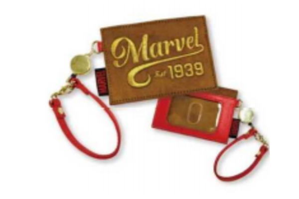 【マーベルキャラクター】ロゴ刺繍パスケース【ベージュ】【マーベル】【MARVEL】【ヒーロー】【アメコミ】【映画】【アニメ】【ICホルダー】【パスケース】【カード入れ】【定期入れ】【ケース】【雑貨】【グッズ】