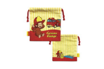【送料無料】 【日本製】【おさるのジョージ】巾着【消防車】【ジョージ】【ひとまねこざる】【Curious George】【絵本】【アニメ】【キャラクター】【巾着袋】【きんちゃく】【袋】【小物入れ】【ポーチ】【ケース】【雑貨】【グッズ】