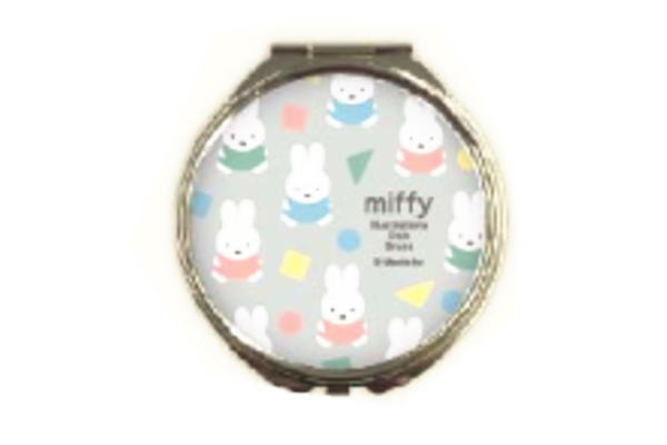 【miffy】【ミッフィー】【オータムカラーシリーズ】ミラー【グレー】【ウサギ】 【ミッフィーちゃん】【ディック・ブルーナ】【絵本】【アニメ】【コンパクトミラー】【手鏡】【鏡】【化粧】【メイク】【コスメ】【雑貨】【グッズ】【かわいい】 ■サイズ・仕様■ ◆サイズ：Φ63mm ◆素材：鉄・ガラス ■当商品について■ ＊在庫状況により入荷待ち ・欠品になる場合がございます。 予めご了承下さいますようお願いいたします。【miffy】【ミッフィー】【オータムカラーシリーズ】ミラー【グレー】【ウサギ】 【ミッフィーちゃん】【ディック・ブルーナ】【絵本】【アニメ】【コンパクトミラー】【手鏡】【鏡】【化粧】【メイク】【コスメ】【雑貨】【グッズ】【かわいい】 ■サイズ・仕様■ ◆サイズ：Φ63mm ◆素材：鉄・ガラス ■当商品について■ ＊在庫状況により入荷待ち ・欠品になる場合がございます。 予めご了承下さいますようお願いいたします。