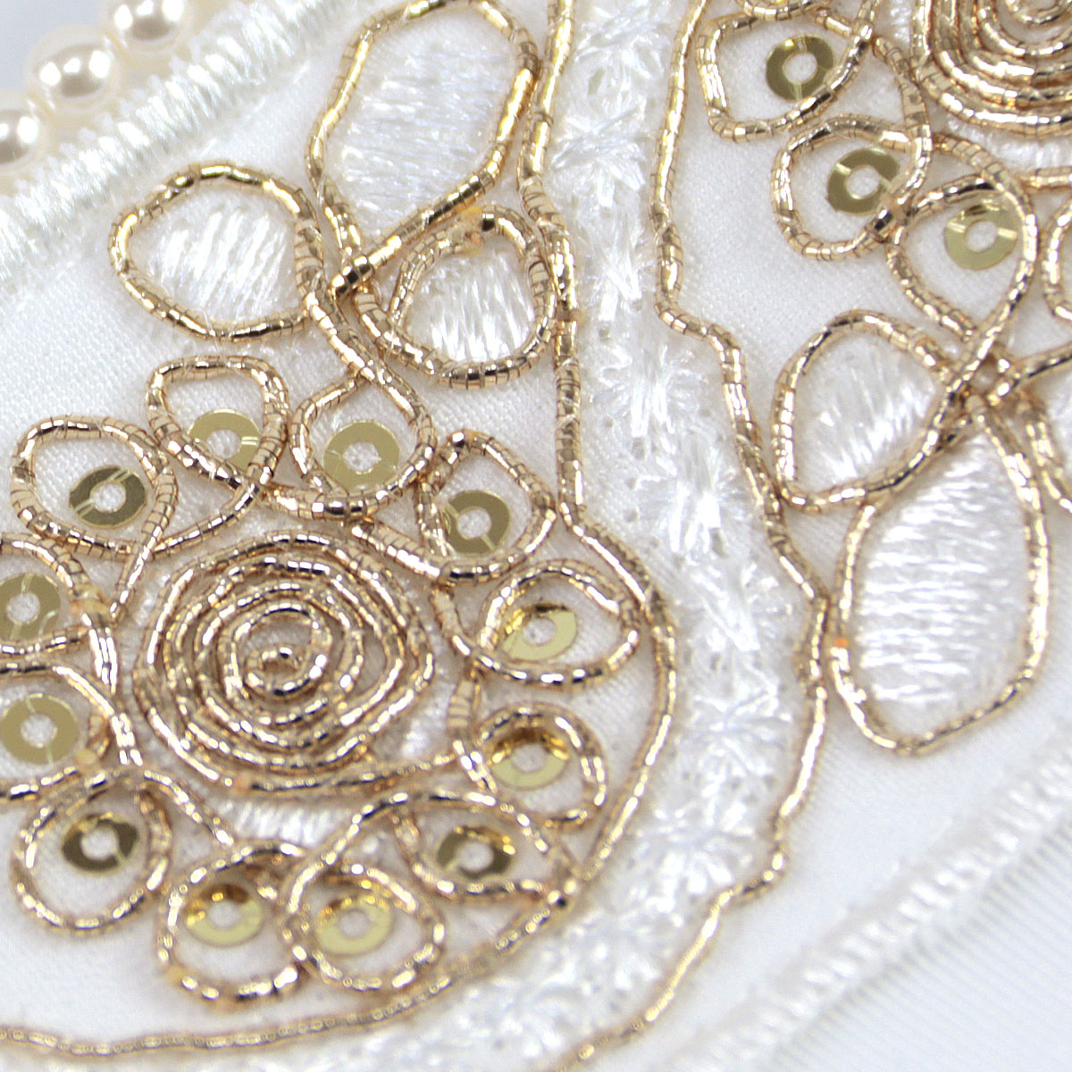 刺繍半衿 E-1332 No.1 白/白パール スパンコール刺繍 パール付き ポリエステル100%