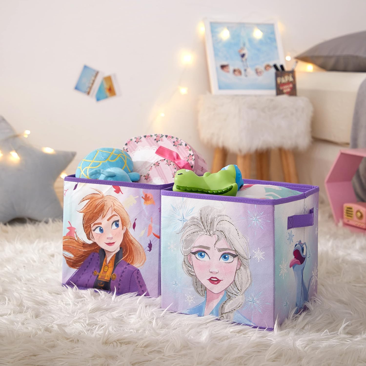 樂天商城 - ディズニー アナと雪の女王2 収納ボックス 2個セット 折りたたみ 収納キューブ 25cm おもちゃ収納 子供部屋 プレイルーム クローゼット おもちゃ箱 ごっこ遊び ままごと おもちゃ 誕生日 クリスマス 女の子 男の子 【並行輸入品】Disney Frozen 2 Collapsible Storage Cubes