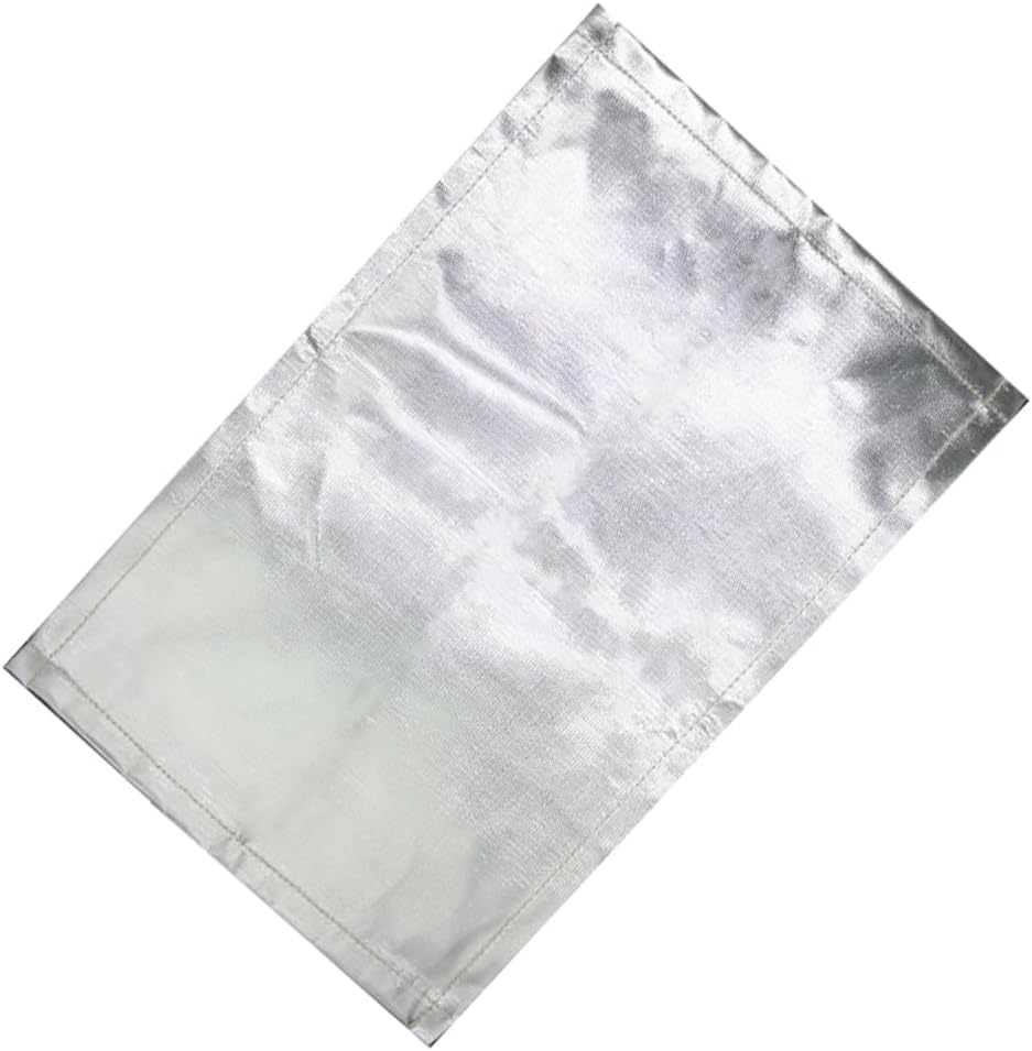 CHENGMAY 焚き火シート アルミ熱反射シート 熱の拡散を防ぐ アウトドア キャンプ BBQ 焚き火台用 フロ..