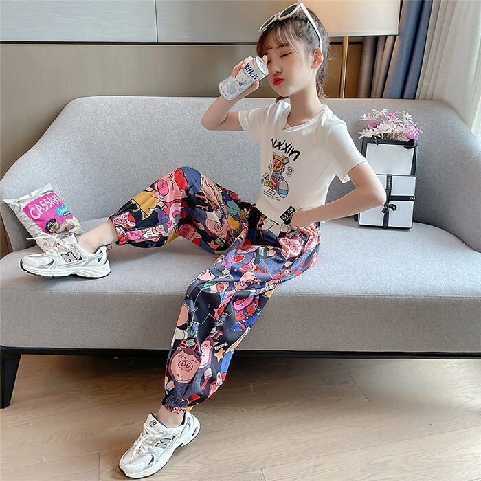 Rakuten - 【時間限定10%OFF】子供服 セットアップ キッズ 女の子 半袖 2点セット 上下セット Tシャツ 薄手 ハーフパンツ おしゃれ カジュアル 涼しい 可愛い ジャージ 新品