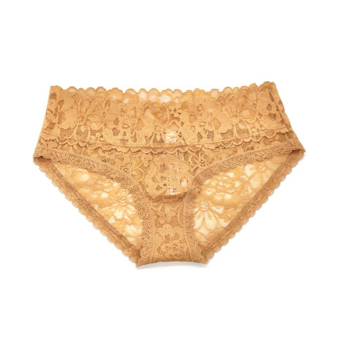 商品情報 製品 VICTORIA'S SECRET アンダーウェア デザインFloral Lace Hiphugger Panty カラーSweet Praline スイートプラリネ サイズS／XS 輸入国USA HAWAII ご注意 ※アンダーウェアの為、返品不可とさせていただいております。お気軽にご購入前にお問い合わせくださいませ。※モニター発色の具合により色合いが異なる場合がございます。※デザインにより、サイズ表の表記サイズと±1,2cmの誤差がある場合がございます。※海外商材の為、若干のかすれ、プリントの剥がれ等がある場合がございます。予めご了承くださいませ。 ■関連ワード新入荷 当店おすすめ【ハワイ直輸入・送料無料】 VICTORIA'S SECRET ヴィクトリアズシークレット 正規品【フラワーレースヒップハガー】フローラルレース パンティー 【S／XS】 Sweet Praline ナッツカラー ベージュ 総レース ストレッチ ランジェリー アメリカ 下着- AOMAKEKE - ハワイ直輸入アイテム - 国内ではコスメの流通が多いアメリカの人気ランジェリー&香水ブランド【VICTORIA'S SECRET】より、アンダーウェアをハワイ直輸入でお届けございます！ヴィクトリアズシークレットの下着といえば大胆・セクシーなランジェリーというイメージですが、実は様々な人種と体型に合わせた無数のデザインがありその中からキュートでプチセクシーなデザインをご紹介 当店スタッフおすすめのハワイのお土産隠れ人気アイテム