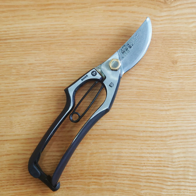 飛庄剪定鋏A型200mm青紙鋼　ダマスカス仕様　多層鋼(16層 )【送料無料】