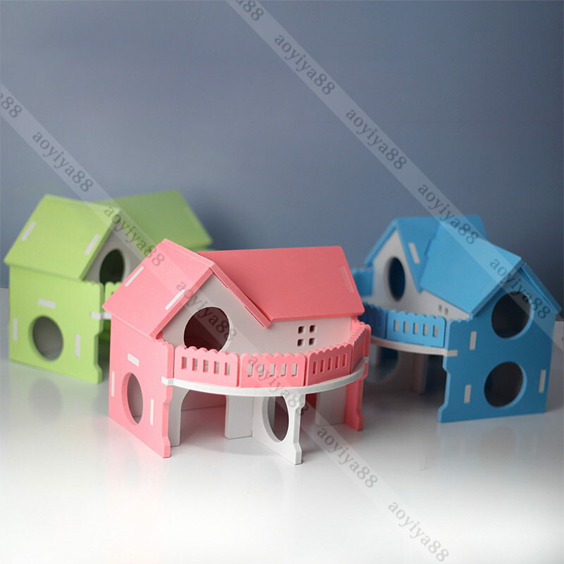 ハムスターハウス 木製 2階建て ハムちゃん 小屋 小動物の隠れ家 遊び場 可愛い カラフル プレイハウス ペット 小さな動物 おもちゃ ルーム 3