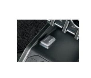 SUZUKI Jimny SIERRA　スズキ ジムニーシエラ【JB74W】　ACパワープラグ(AT車用)(フロント用)[99210-77R01]