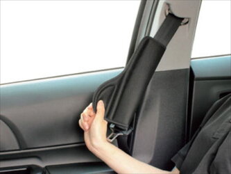 トヨタ純正用品　クラウンスポーツ　AZSH36W シートベルトケアパッド プラス　49799-69008