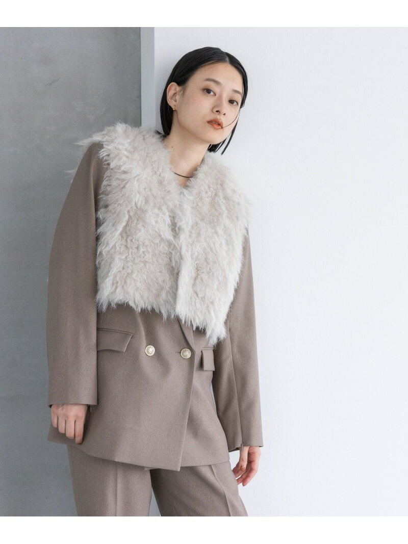 【SALE／50%OFF】フェイクファーショートベスト A part by アパートバイ トップス ベスト・ジレ ベージ..