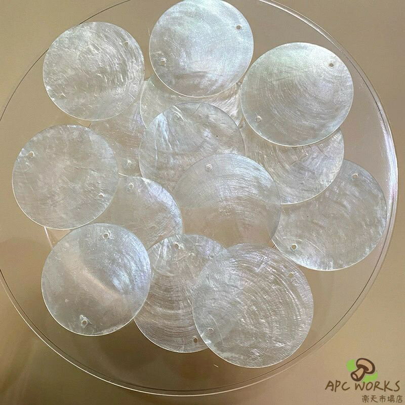 【100枚】送料無料 DIY飾り物 貝殻風鈴 diy チャーム 多機能 シェル デコパーツ アクセサリー ピアス 円形 パーツ チョーカー チャームペンダント アクセサリーパーツ 飾り物 ジュエリー作り レディース デコキット クラフト手芸 作りキット