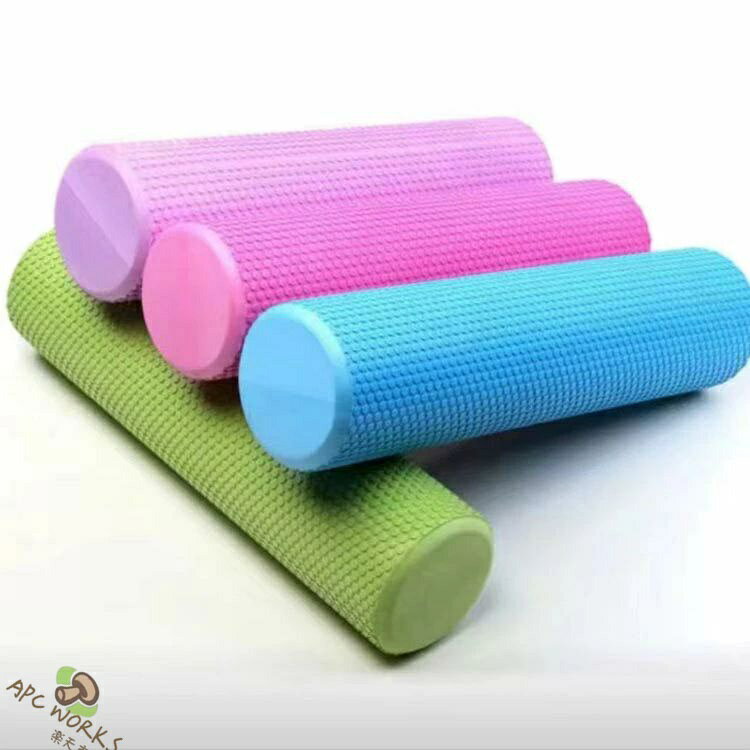 APC WORKS楽天市場店のヨガポール ショート 長さ30cm 45cm 60cm 直径15センチ ジム スポーツ yoga ヨガグッズ 全5色 ダイエット ローラー 肩こり 背中 ふくらはぎ 筋膜 筋トレ マッサージローラー｜アングル2
