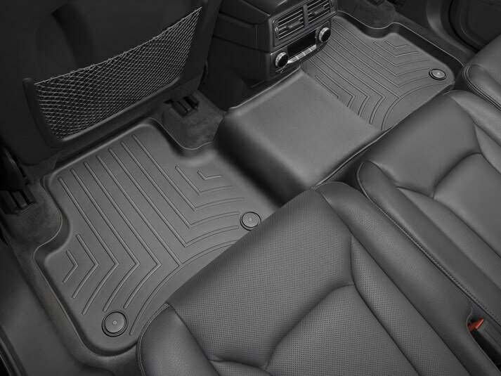 【WeatherTech/ウェザーテック正規輸入元】Audi（アウディ） Q7（2017年〜） フロアマット/フロアライナー（リア2列目）（ブラック）