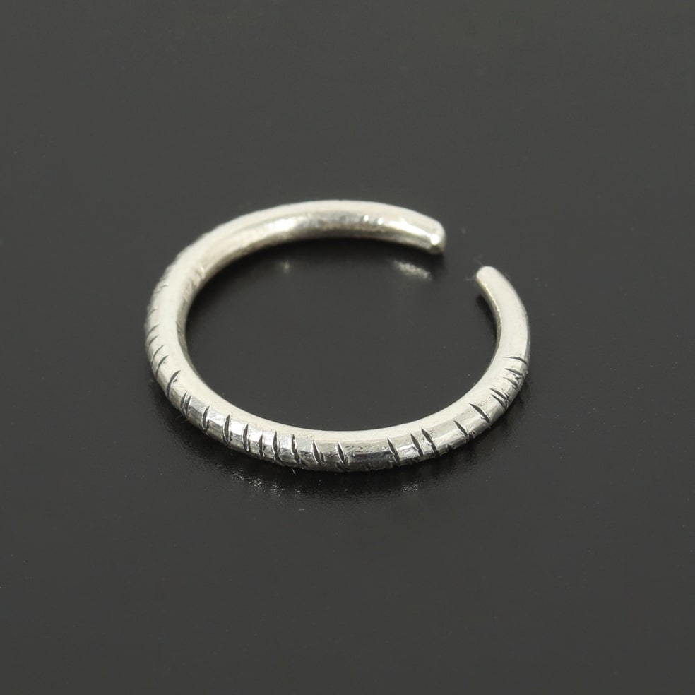 トゥアレグ シルバー ジュエリー TUAREG SILVER JEWELRY シルバーリング ギザギザS フリーサイズ