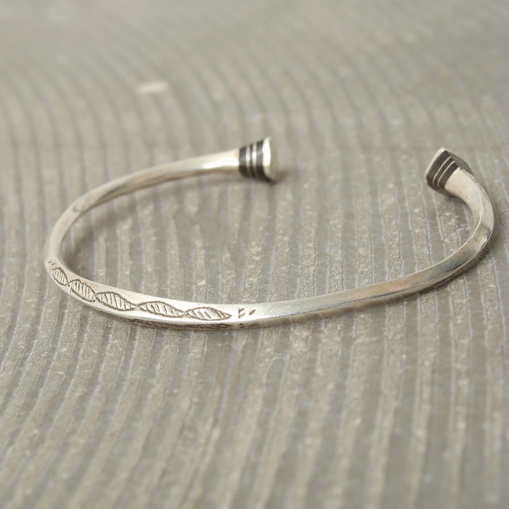 TUAREG SILVER JEWELRY トゥアレグ シルバー ジュエリー アフリカンシルバー エボニーウッド バングル small