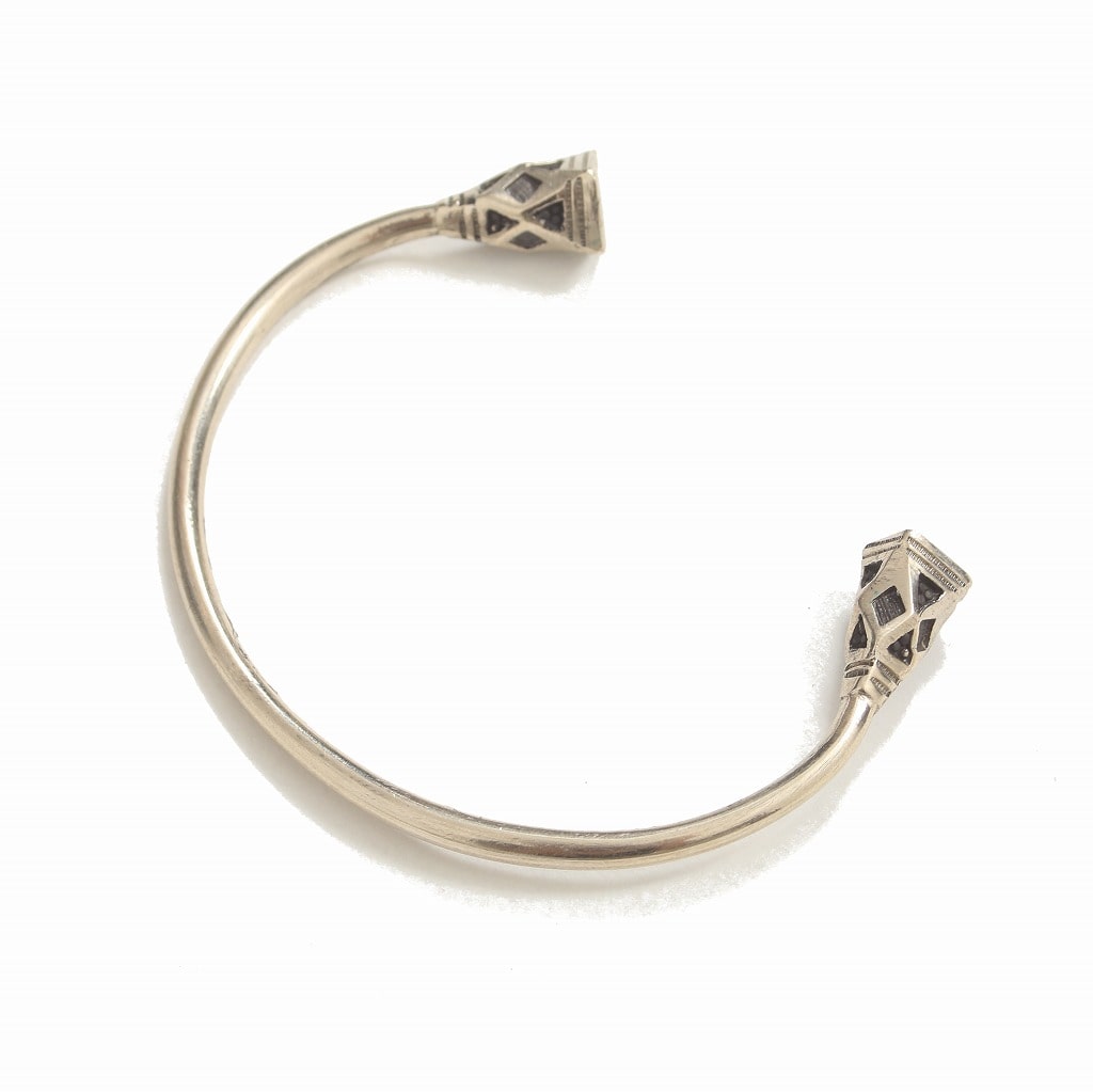 TUAREG トゥアレグ メタルアクセサリー バングル シルバー